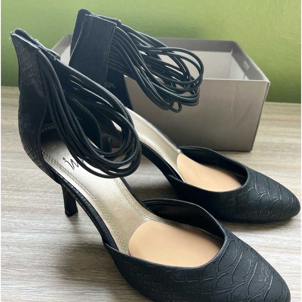 Ladies heels, Black, 8medium by IMPO